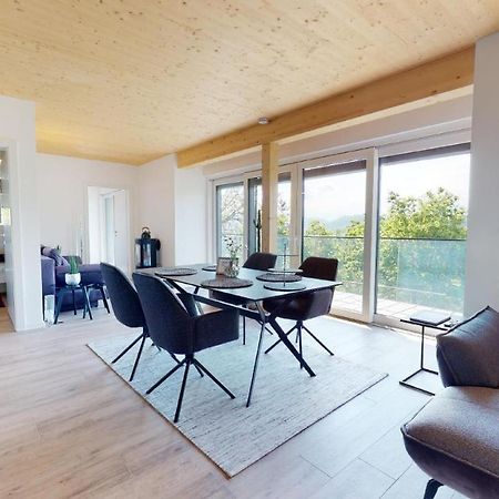 Modernes Ferienhaus Mit Panoramablick Rosegg Zewnętrze zdjęcie
