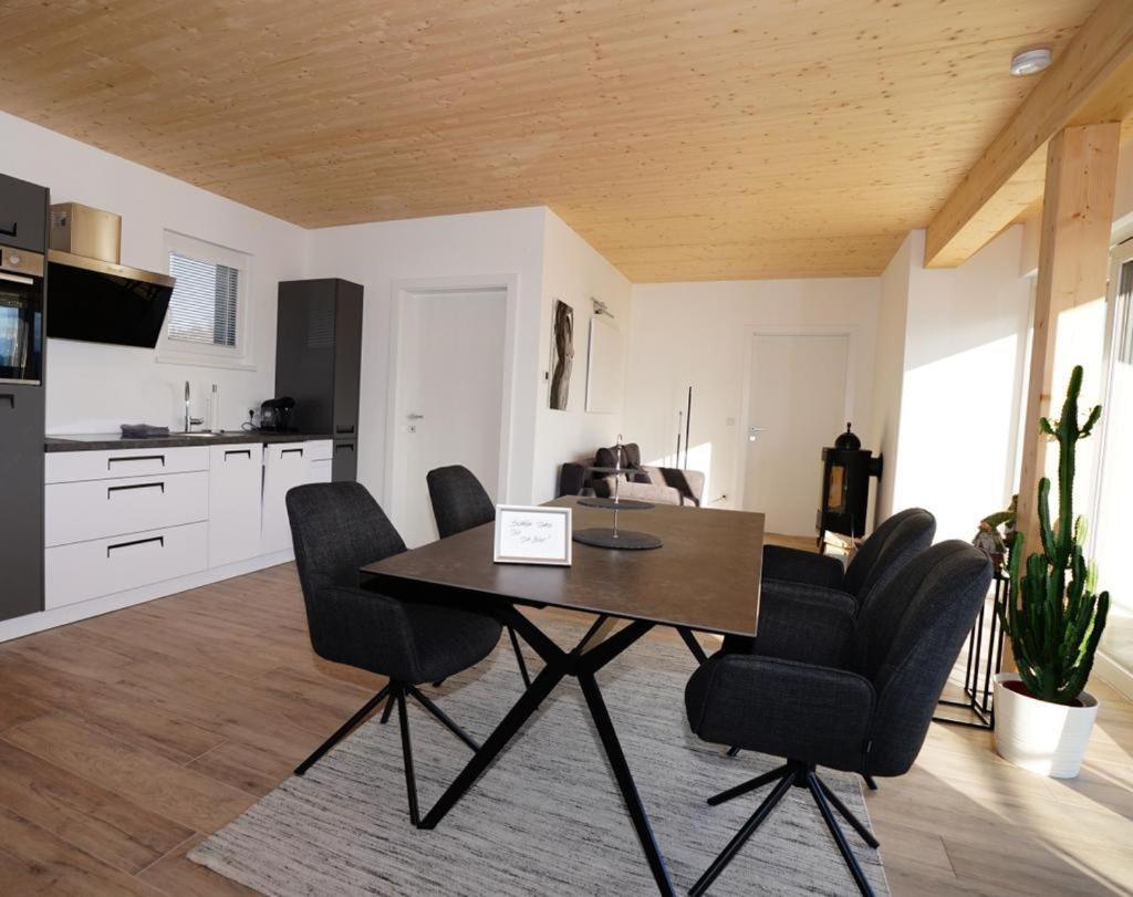 Modernes Ferienhaus Mit Panoramablick Rosegg Zewnętrze zdjęcie