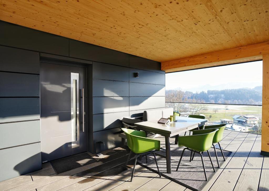 Modernes Ferienhaus Mit Panoramablick Rosegg Zewnętrze zdjęcie