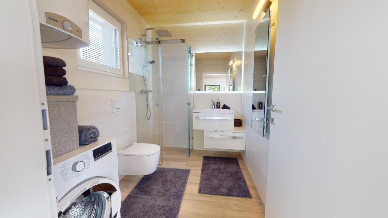 Modernes Ferienhaus Mit Panoramablick Rosegg Zewnętrze zdjęcie